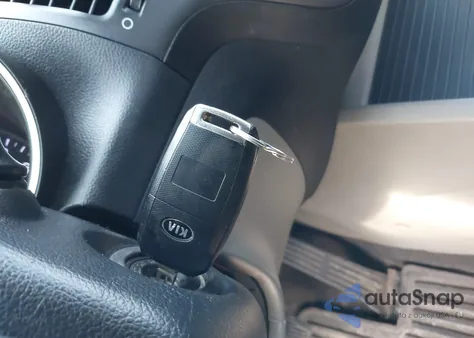 2016 Kia Forte Lx z USA, uszkodzony, nr VIN KNAFX4A67G5541587